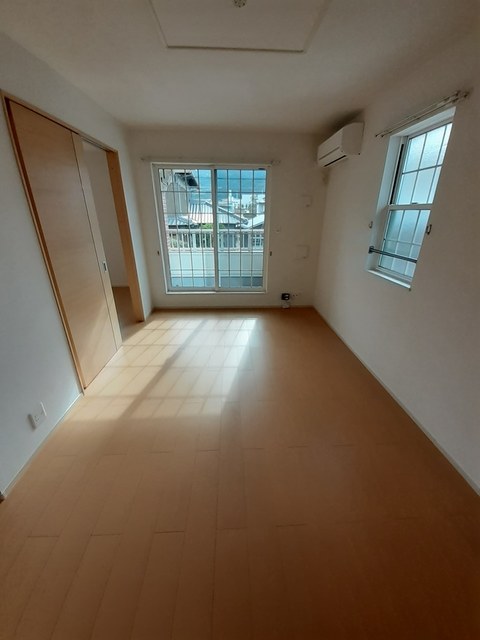 ア・ラ・モード　ヴィラ　Ａ リビング