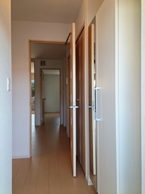 ペルソール・Ｆ 玄関