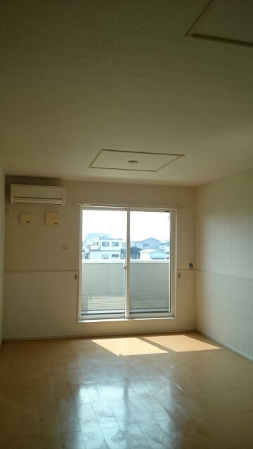 メゾンド　ココア リビング