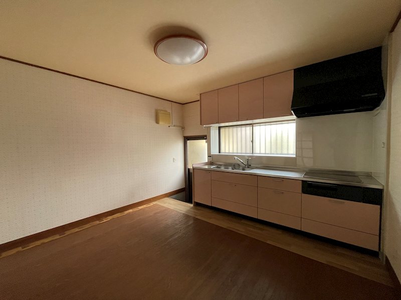 下島山甲220-191貸家 リビング