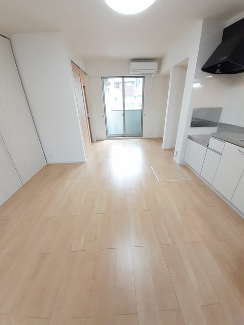 ミドル・クレメント リビング