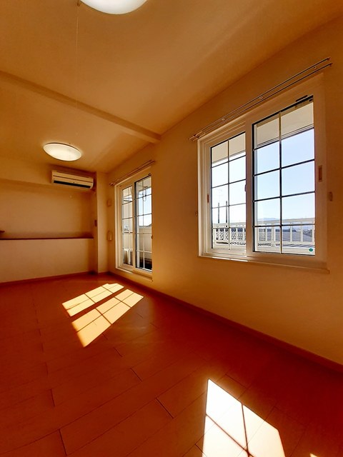 リュミエール リビング