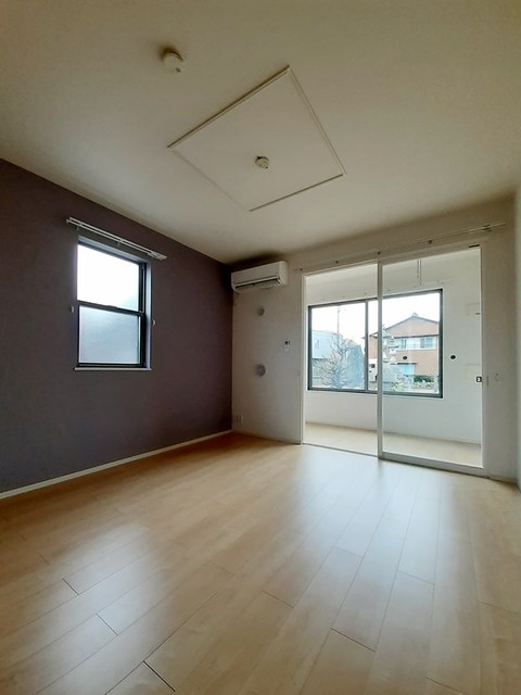 アヴニール リビング