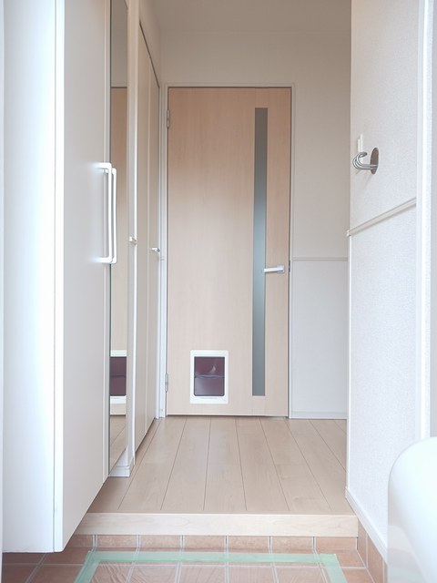 サニーかざはや 玄関