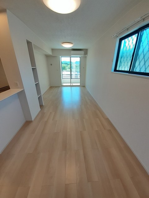 メゾン・天神森 リビング