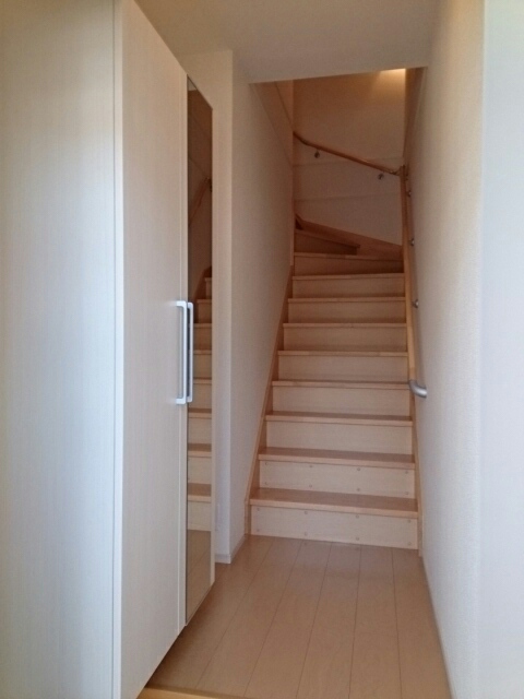 アルモニー・Ｋ 玄関