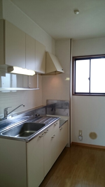 クレストール森松Ⅱ キッチン