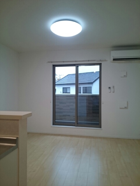 メリーアドニス　Ｂ リビング