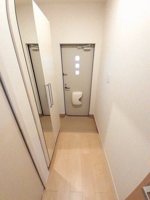 ＲＥＶＥ馬木　Ａ 玄関