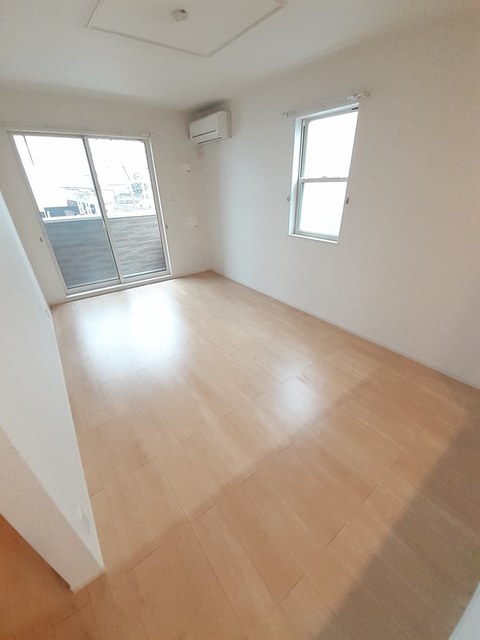 ＲＥＶＥ馬木　Ａ リビング