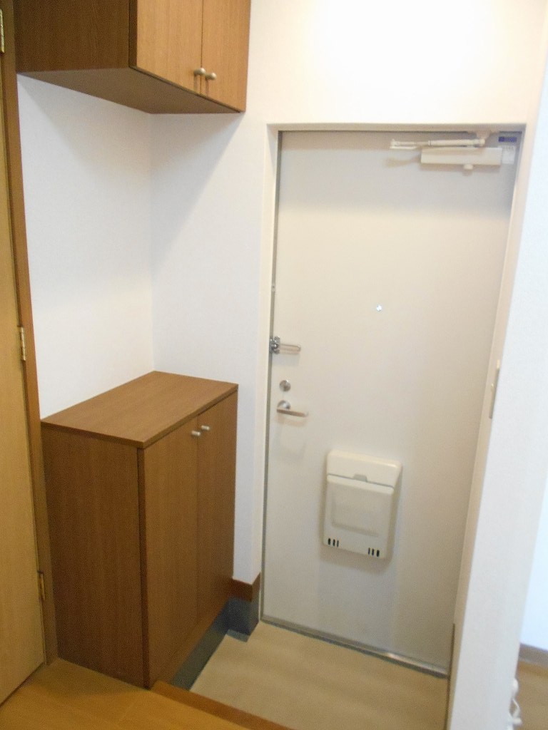 ファミール光葉　Ａ 玄関