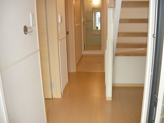 サンライズ砂子 玄関