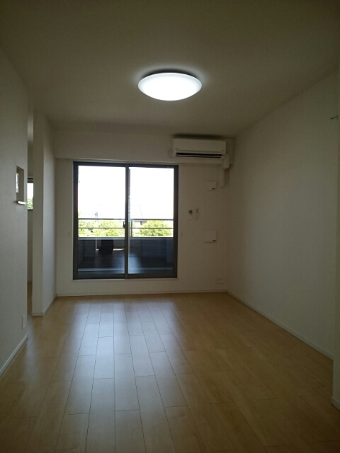 ライジングサン リビング