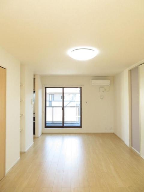 フェリクス リビング