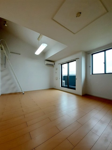 ジェルメ リビング