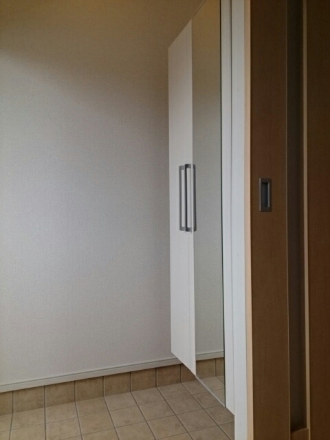 ライジングサン 玄関