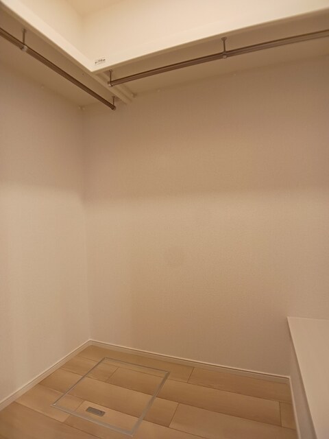 ディーア・レオラ その他3