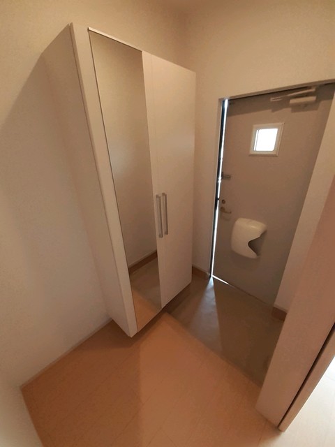 エアリー　カーサＡ 玄関