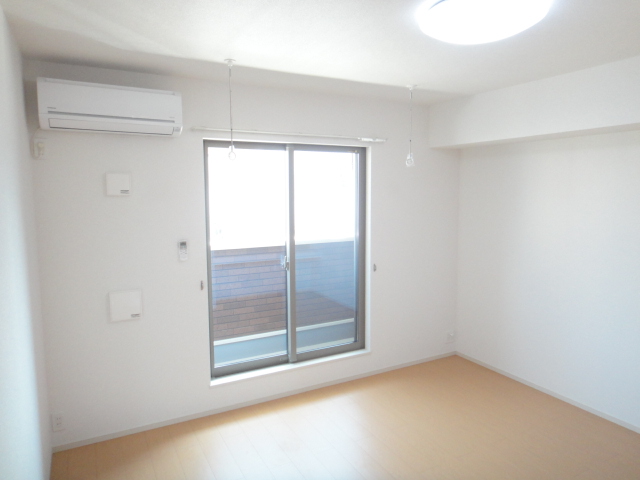 エストレーラⅢ　Ａ リビング