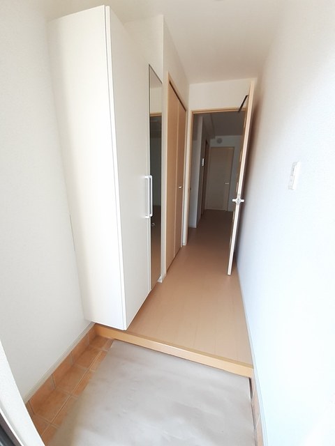 ルーナ　Ｂ 玄関