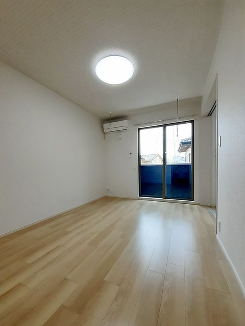 ヴィラ・アインツ リビング