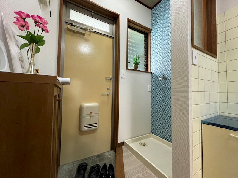 メゾングローバル  玄関