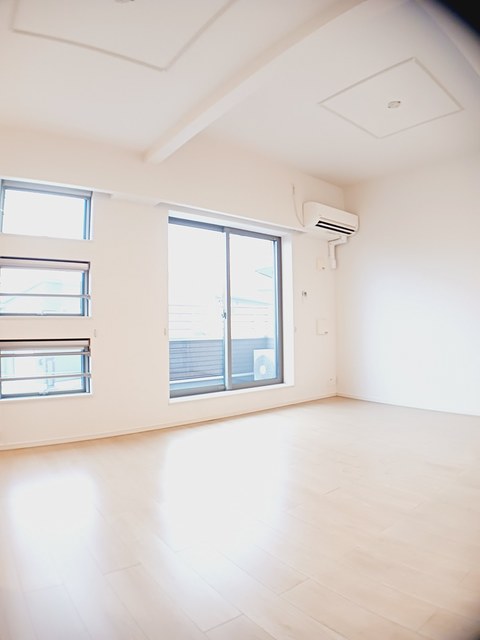 グレースガーデン南鳥生Ⅰ リビング