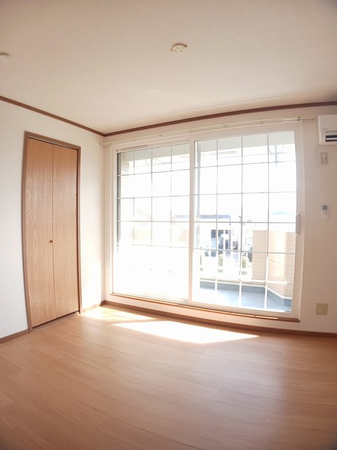 ロータス・高田Ａ リビング