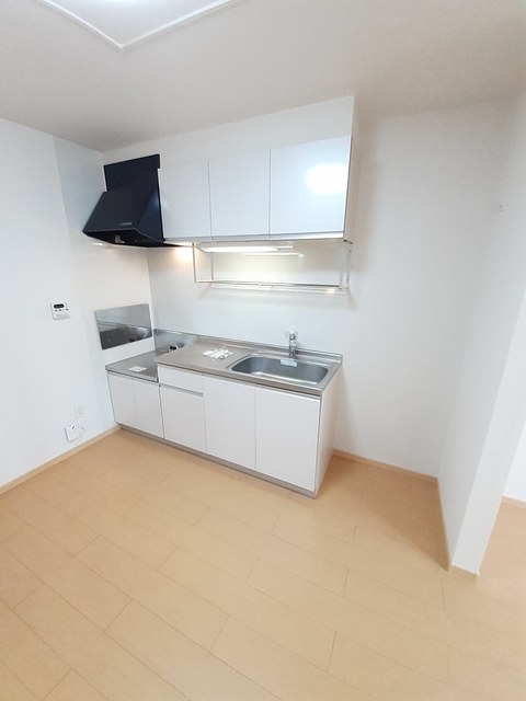 ファミーユ　リアンＢ キッチン