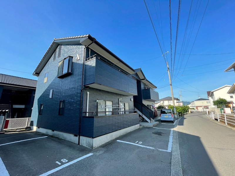 メゾン・ルーブA 201号室 外観