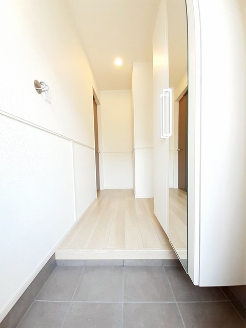 カーサ　セレーノ　Ａ 玄関