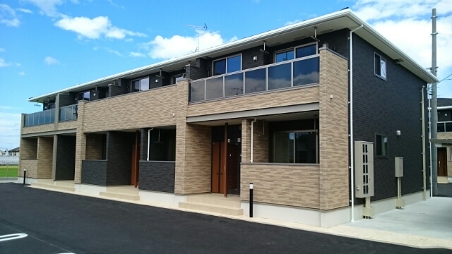 シャンパーニュ・アベニュー　Ｄ 203号室 外観