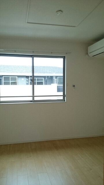 シャンパーニュ・アベニュー　Ｄ ベッドルーム