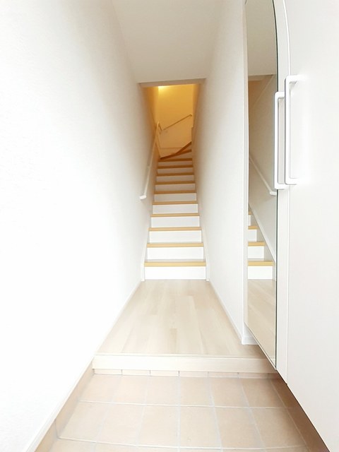 カーム北吉田 玄関