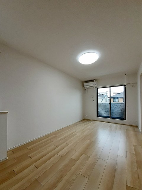 カーム北吉田 リビング