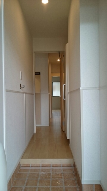 カーサ・カメリア松山インターⅠ 玄関