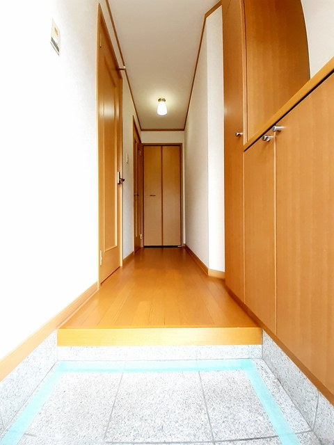 エレガント　レジデンスＢ 玄関