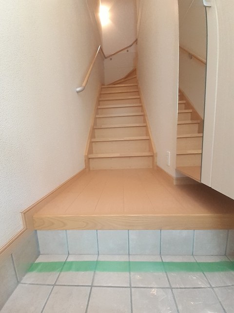 グレイス　愛 玄関