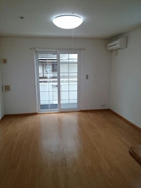 エレガンツァ・プリムラＡ リビング