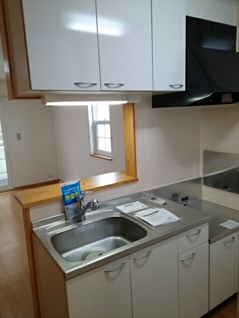 エレガンツァ・プリムラＡ キッチン