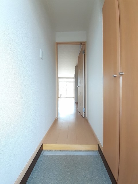 ドミール・マイン 玄関