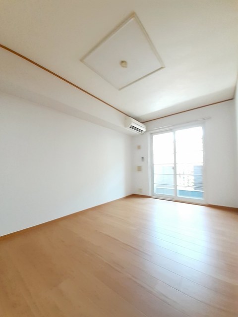 ウエスト・ブリーズ リビング