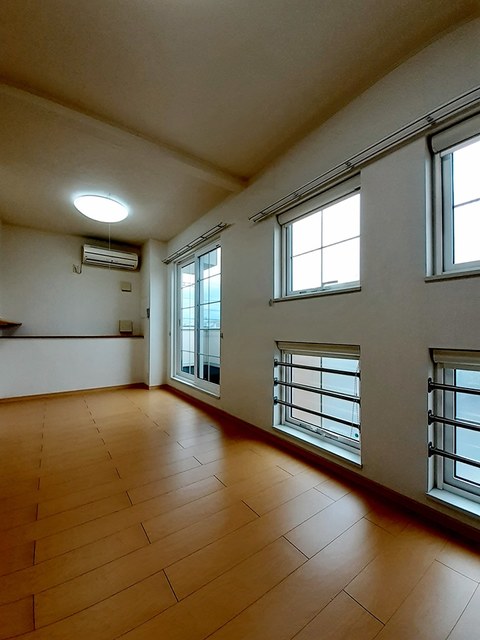 ベルガーデンＡ リビング