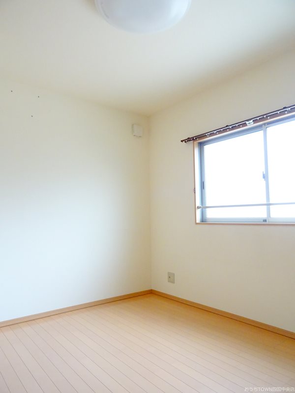 ヴェルジェ・篠原Ⅱ ベッドルーム