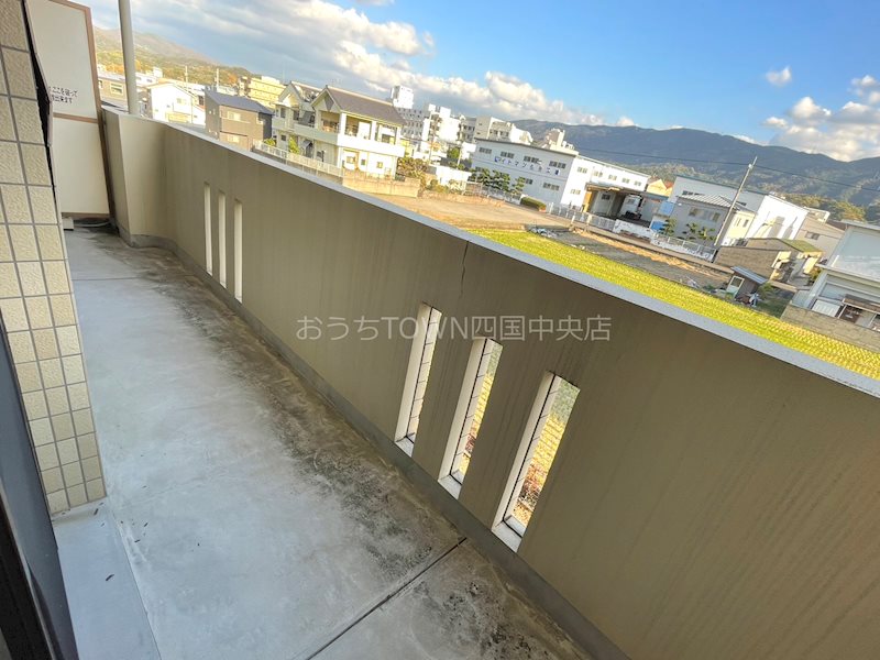 サンモール壱番館 ベランダ