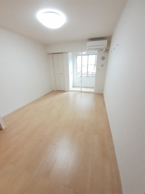 イヨマンテＣ リビング