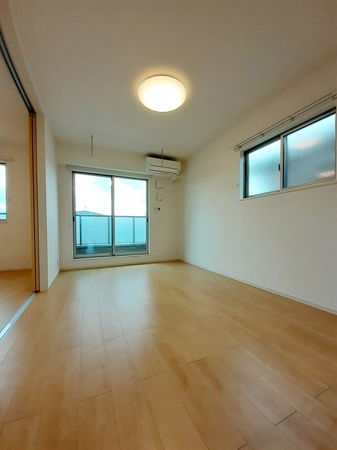 レジデンス鳥生６ リビング