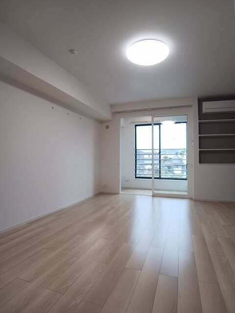 ディーア・レオラ リビング