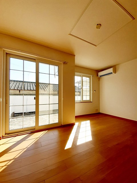 シャトレ－ヌ立花Ｂ リビング