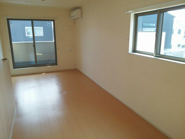 ブレッザ　マリーナ リビング